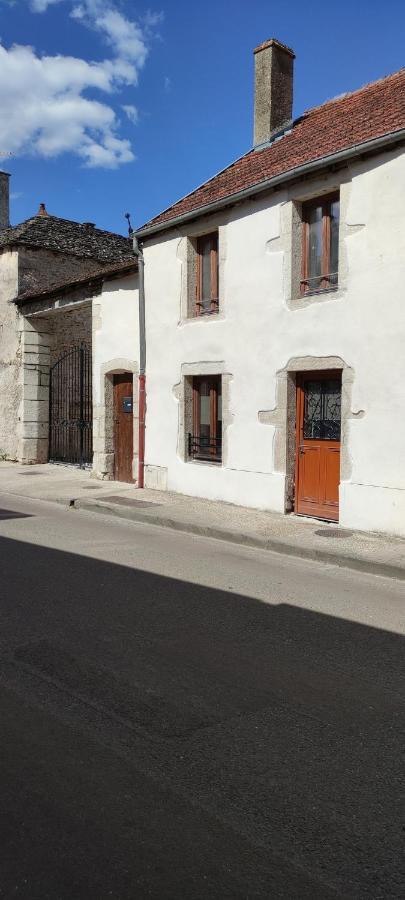 Gite Rue Pasteur Is-sur-Tille Exterior foto
